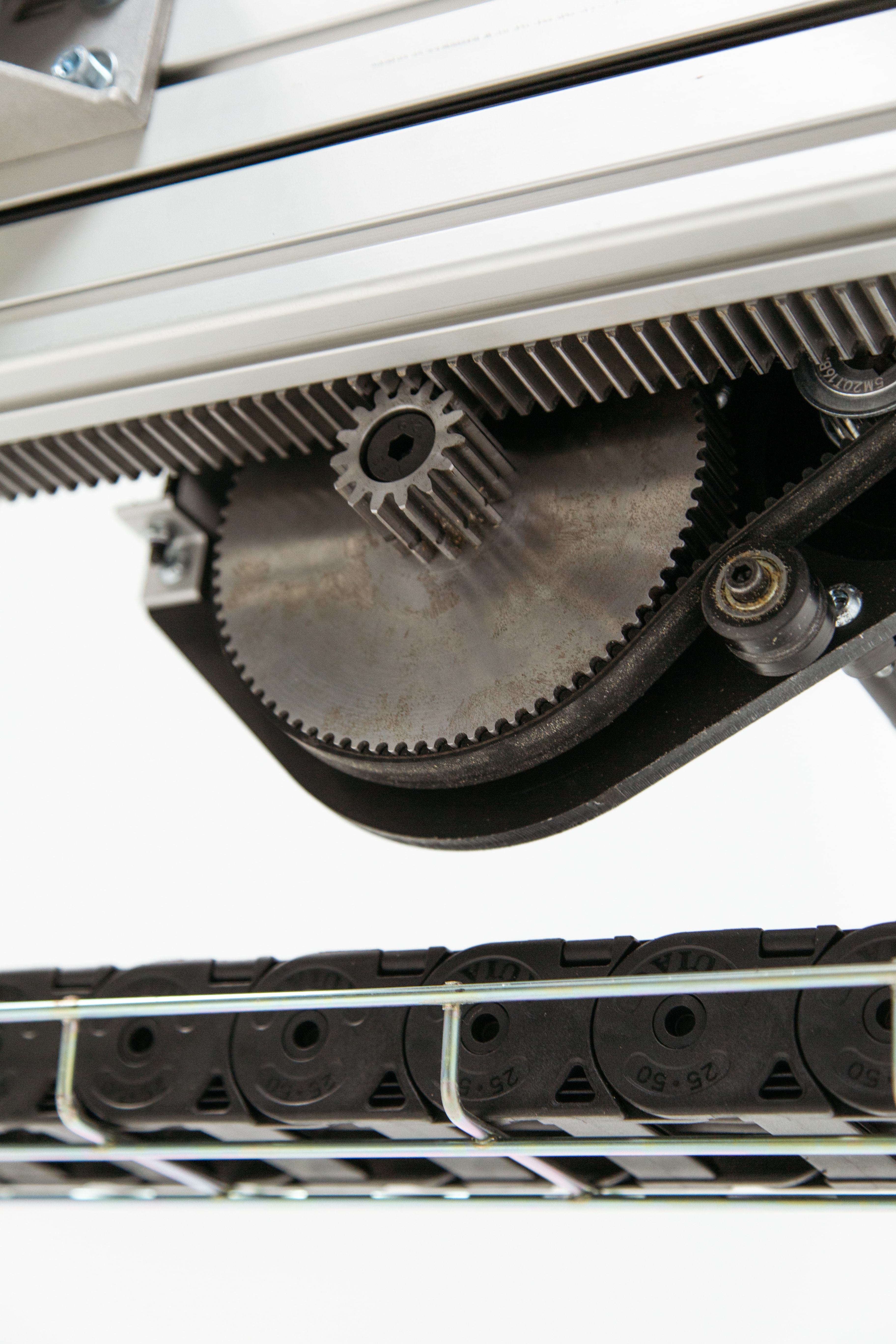 Close up on the rack and pinion assembly of the Mekanika Fab