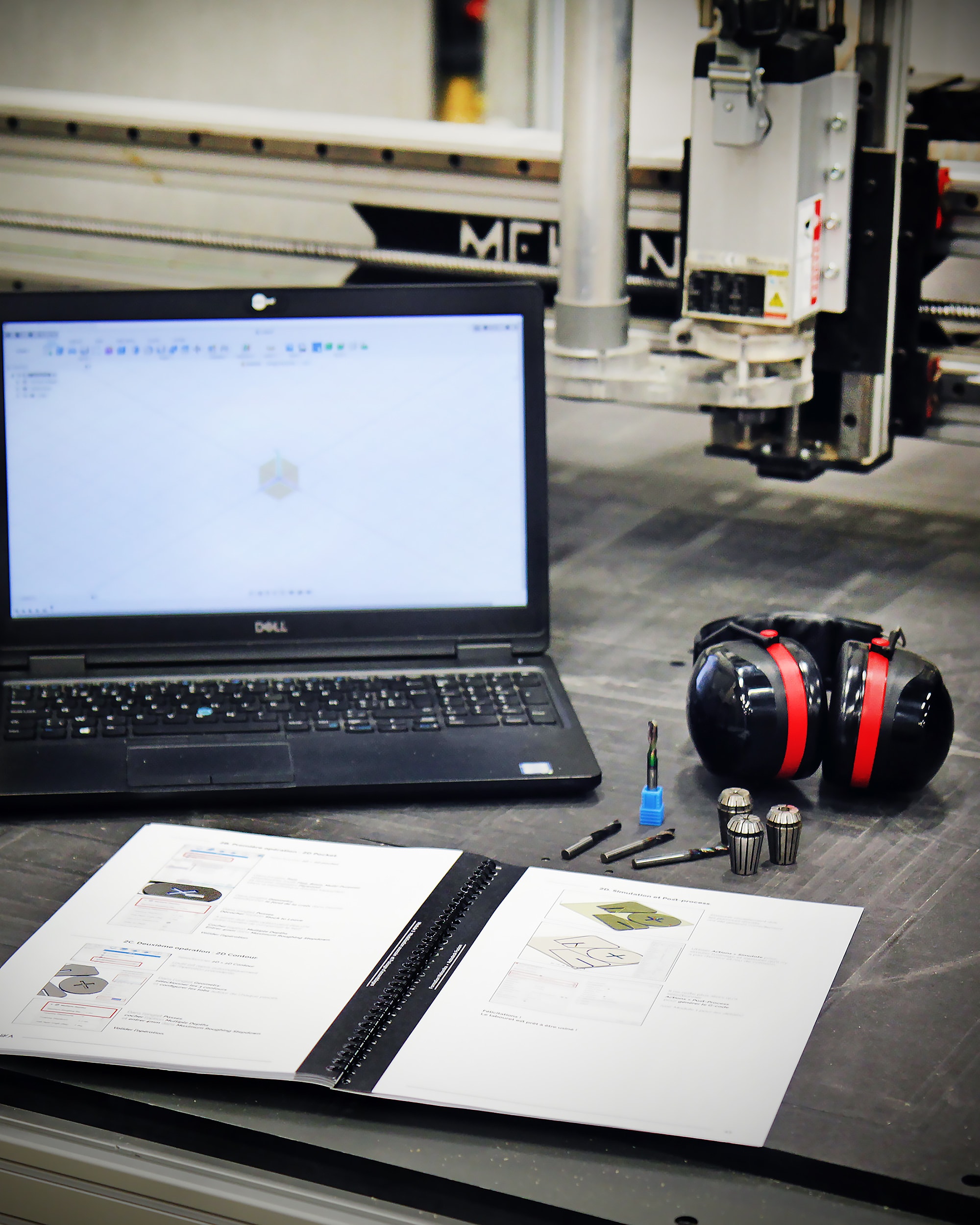 3D modeling on laptop with Mekanika printed syllabus