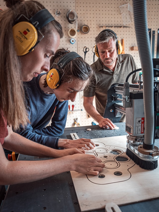 Timelab gent Members next to their Mekanika Pro